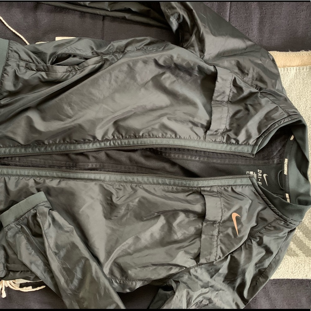 Nike Windbreaker Bomber style Jacket